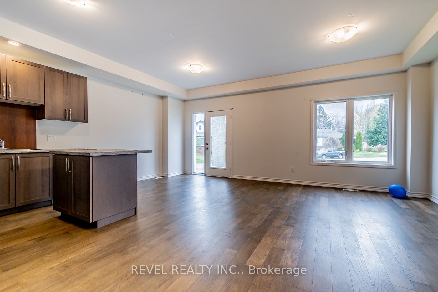 80 St George St, #21
