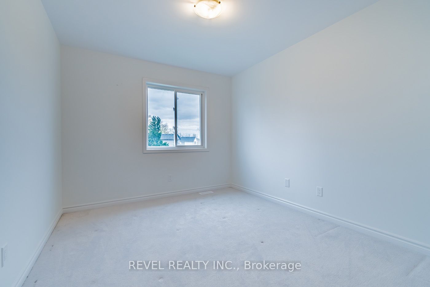 80 St George St, #21