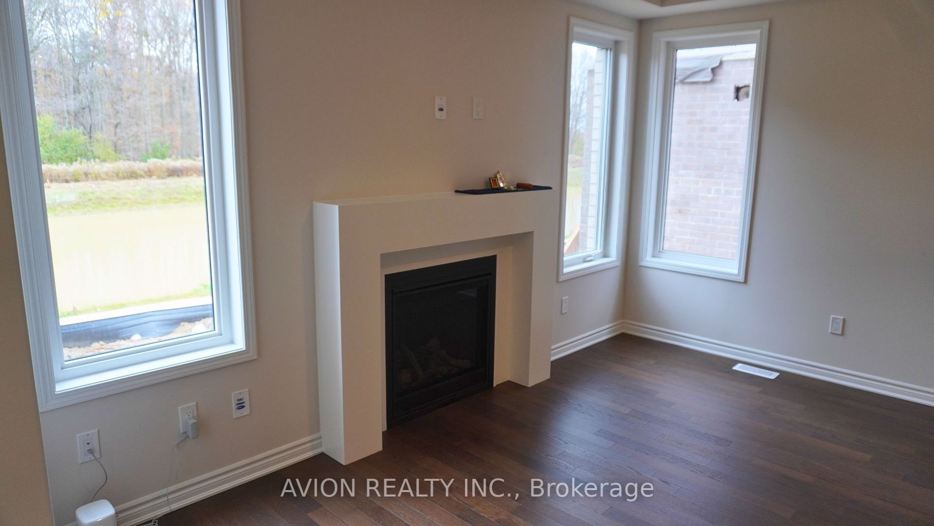 274 Forestwalk St