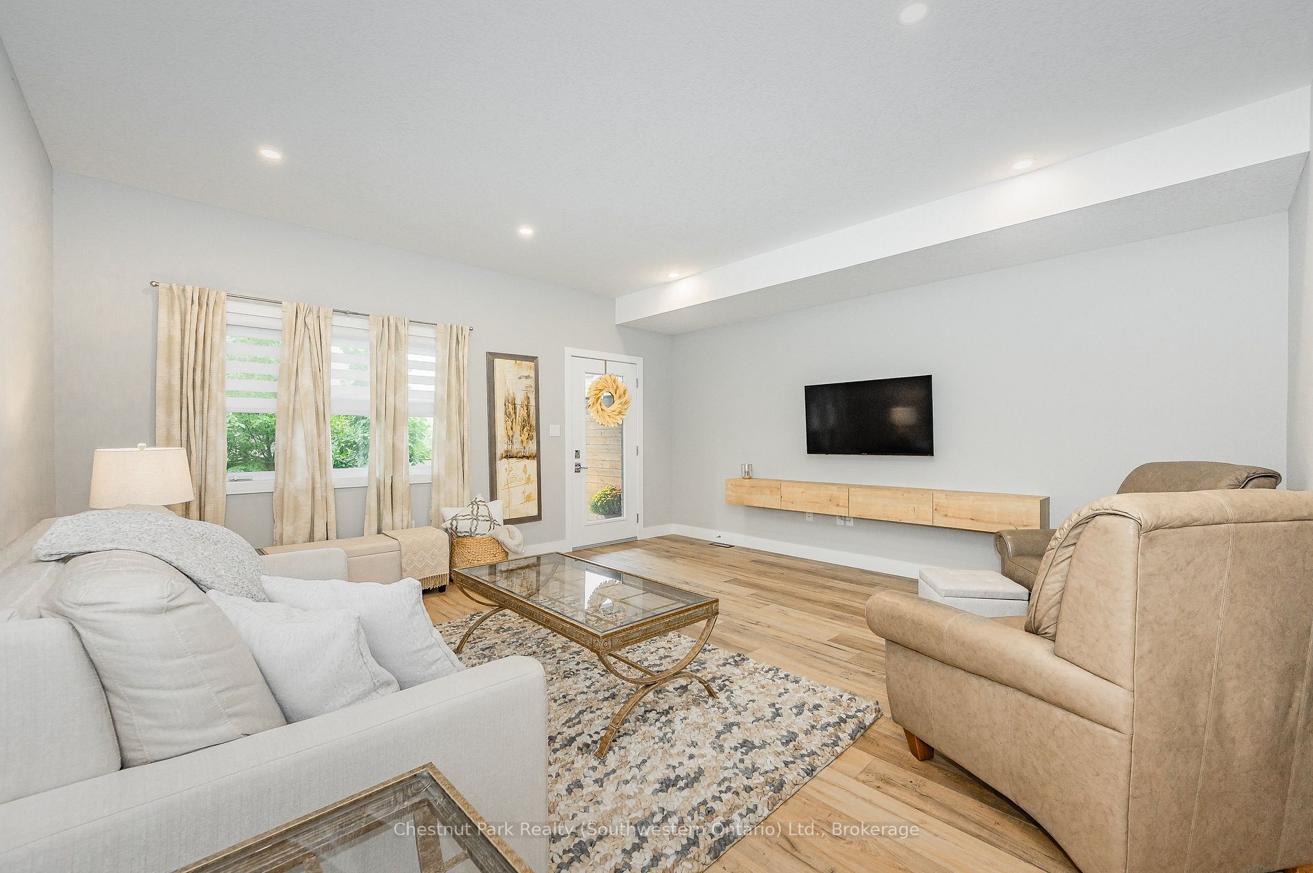 60 Arkell Rd, #3
