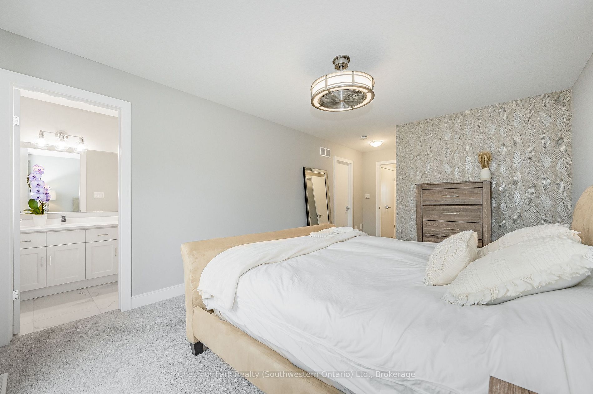 60 Arkell Rd, #3