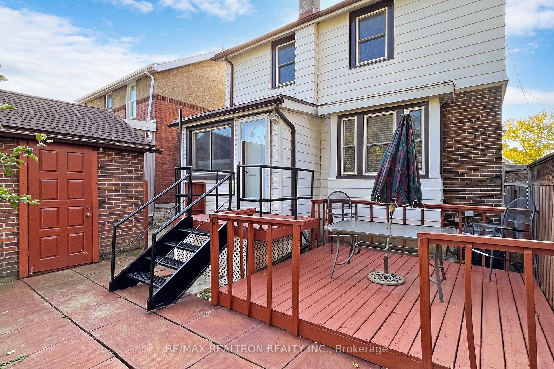 14 Myrtle Ave