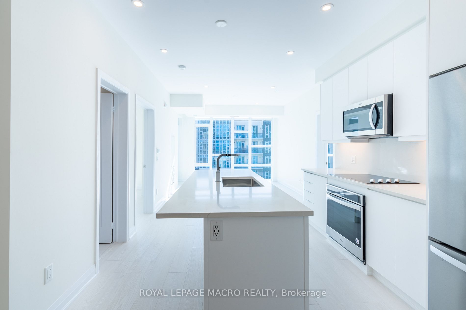 16 Concord Pl, #547