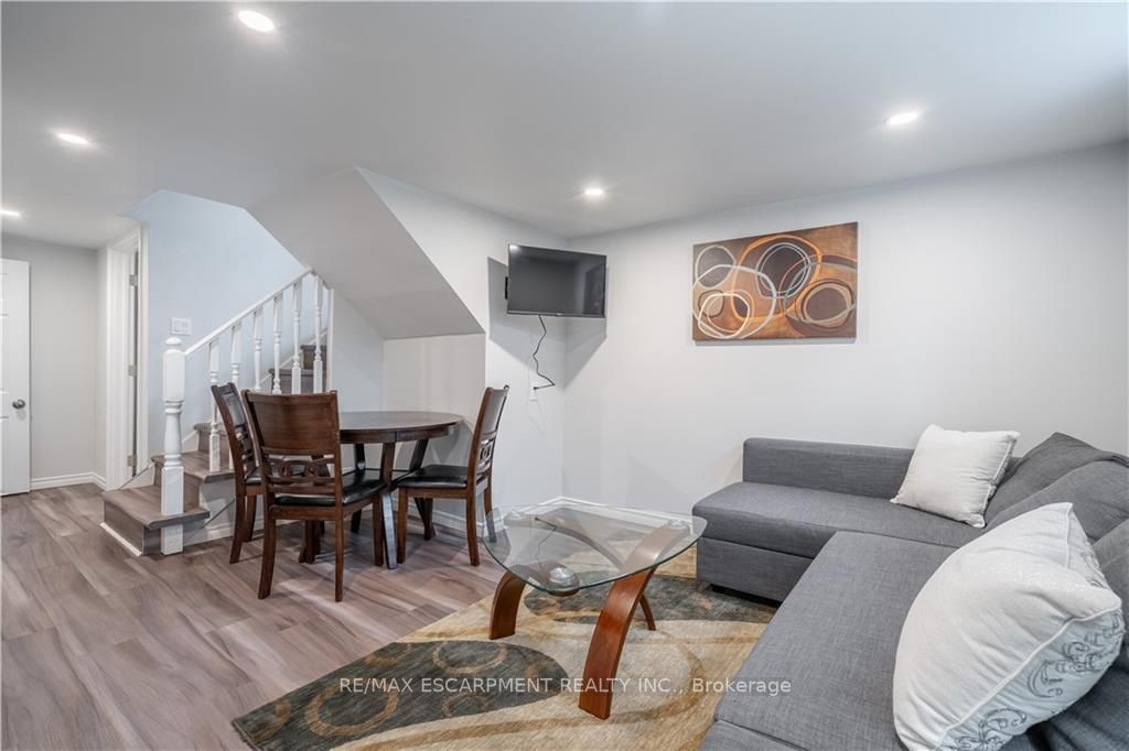 172 Rodgers Rd