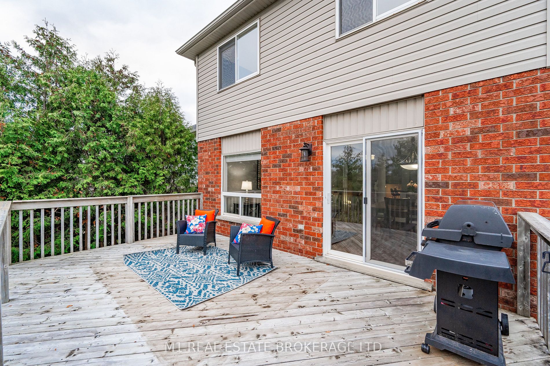 201 Farley Dr