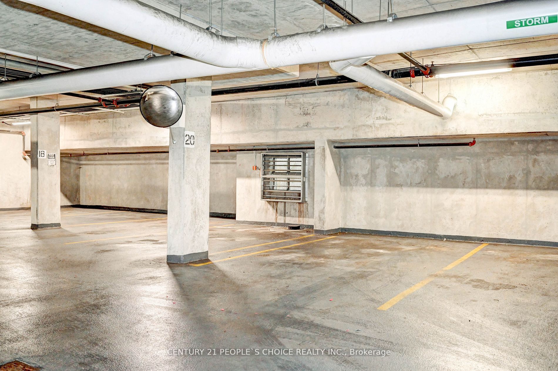 158 King St N, #907
