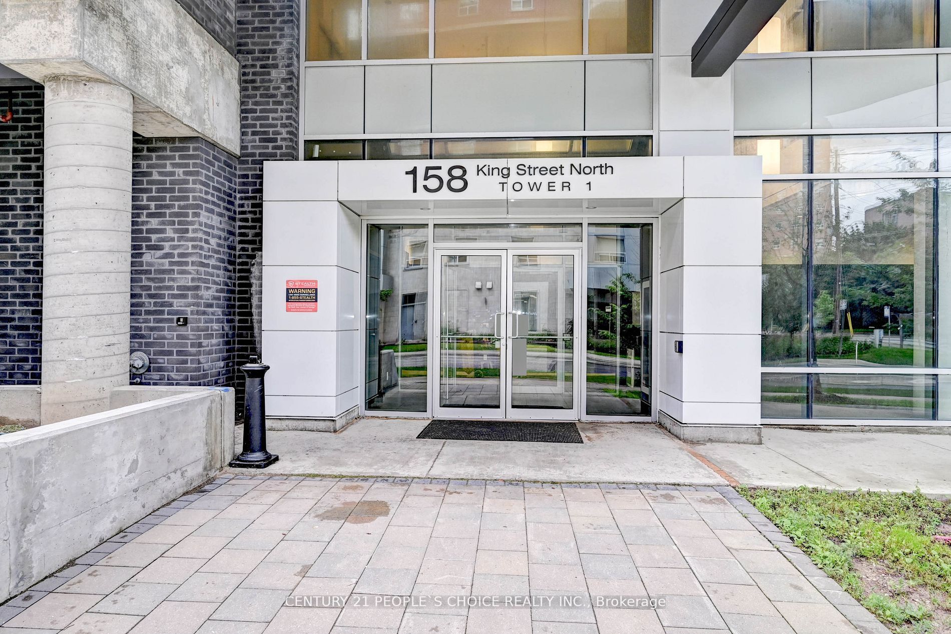 158 King St N, #907