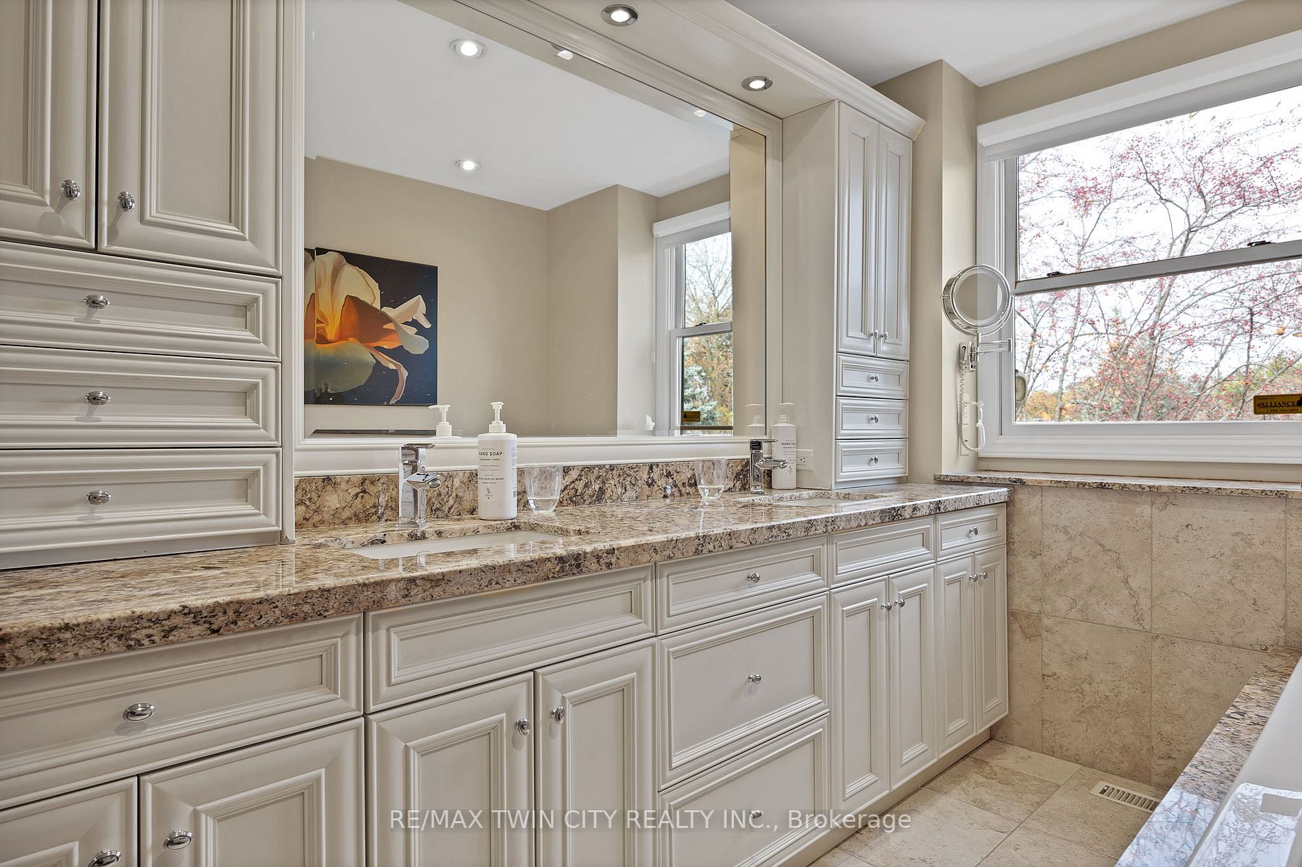34 Huntley Cres