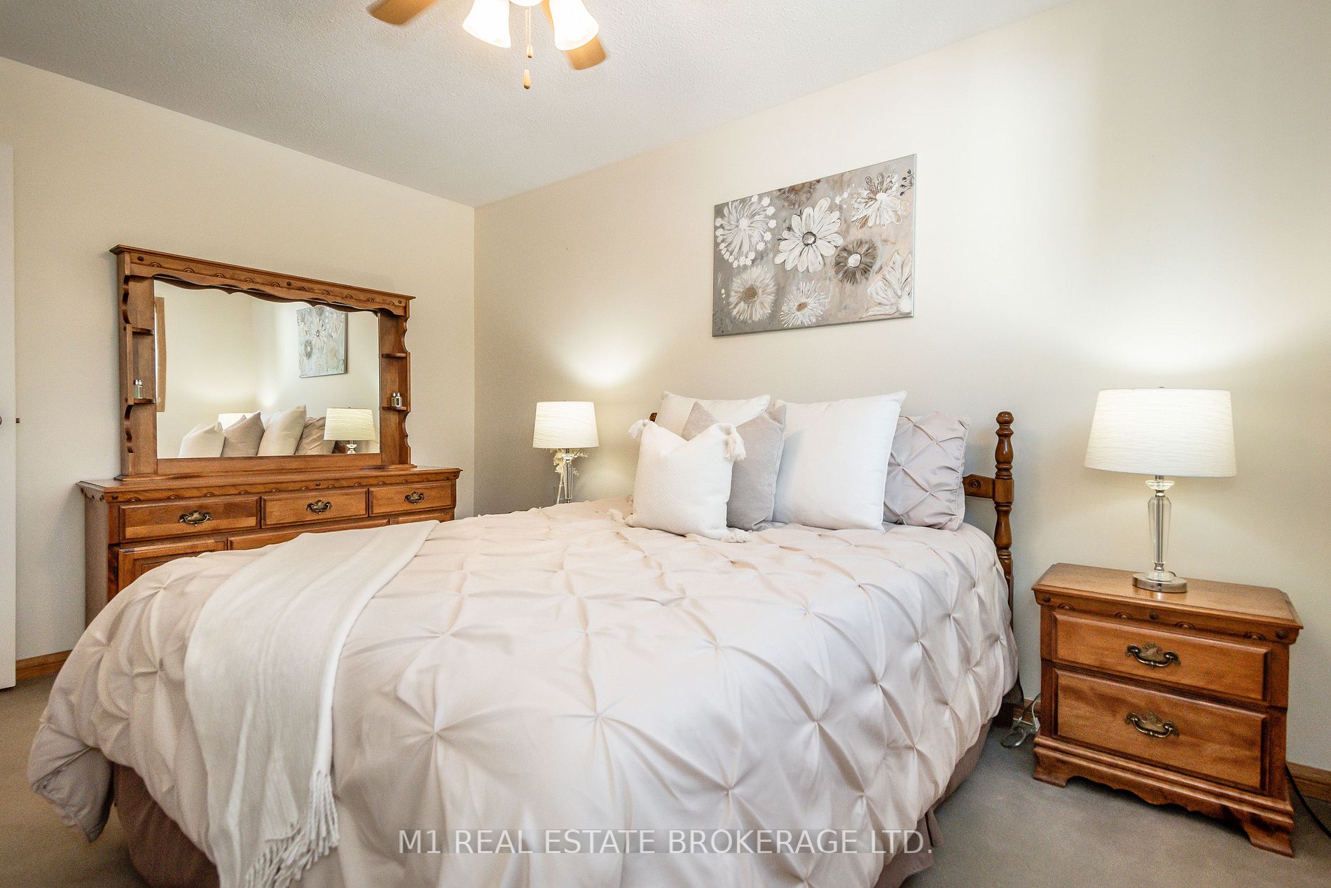 77 Mountford Dr