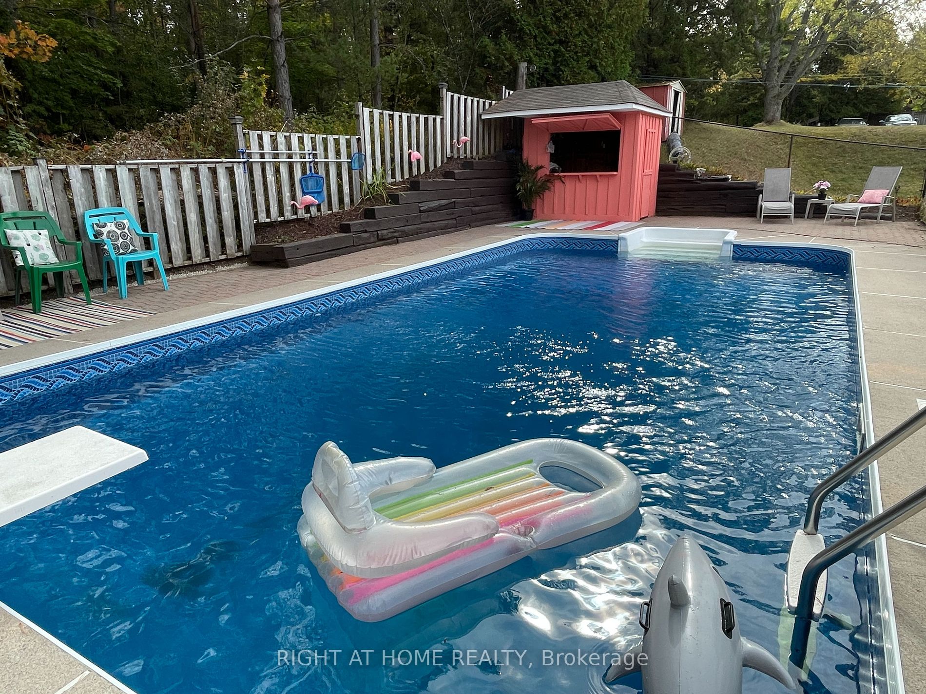 112 Coulter Dr