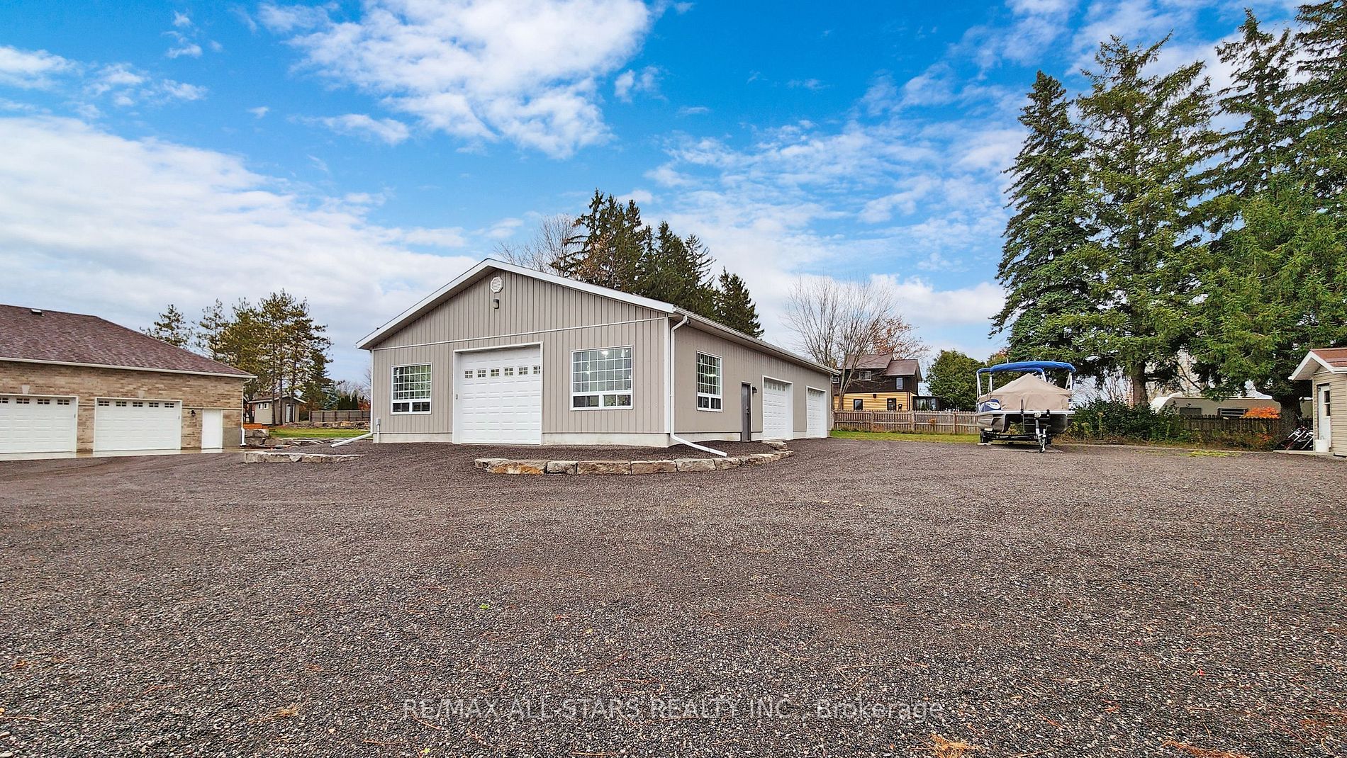 20 Hilltop Crt