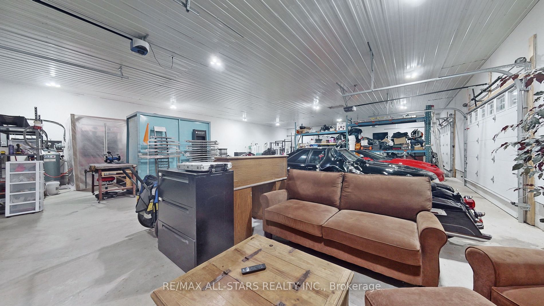 20 Hilltop Crt