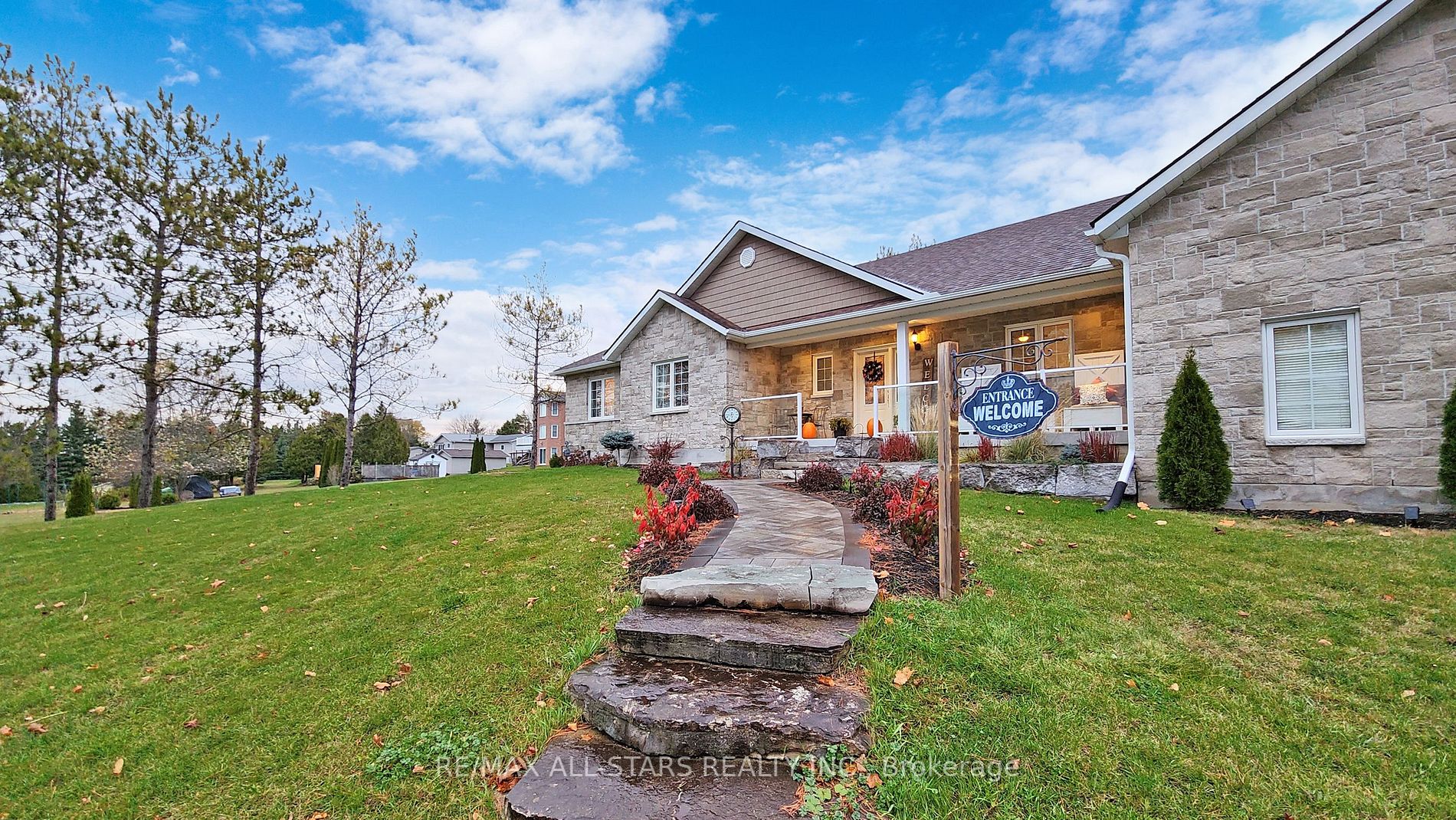 20 Hilltop Crt