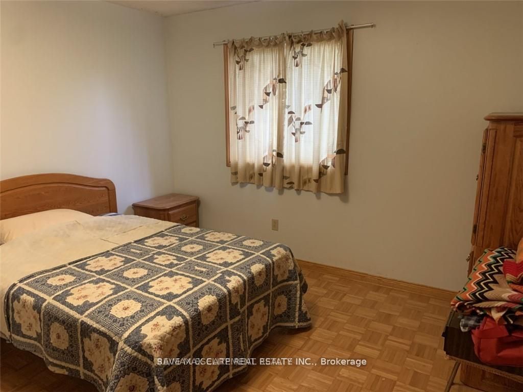 272 Glover Rd