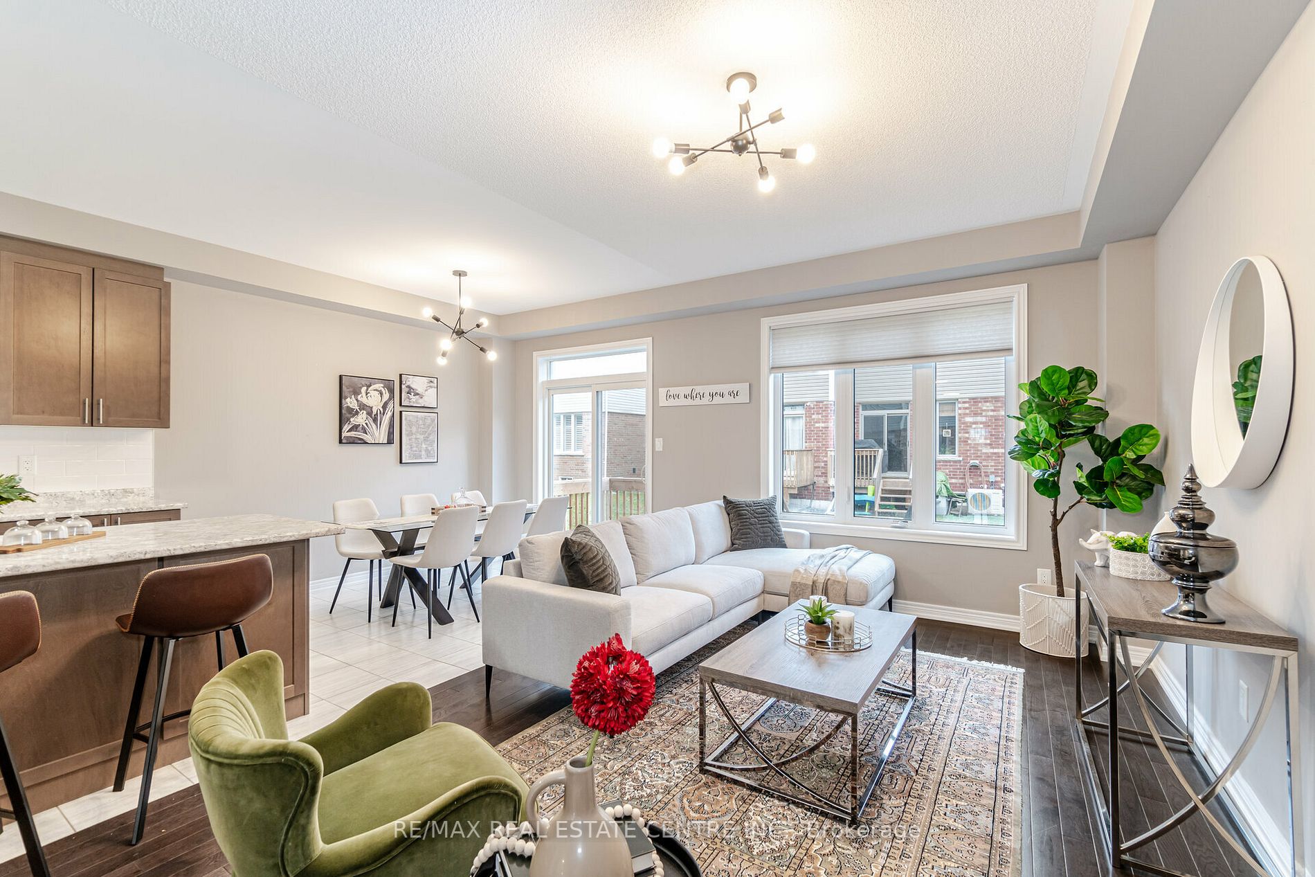128 Mutrie Boulevard