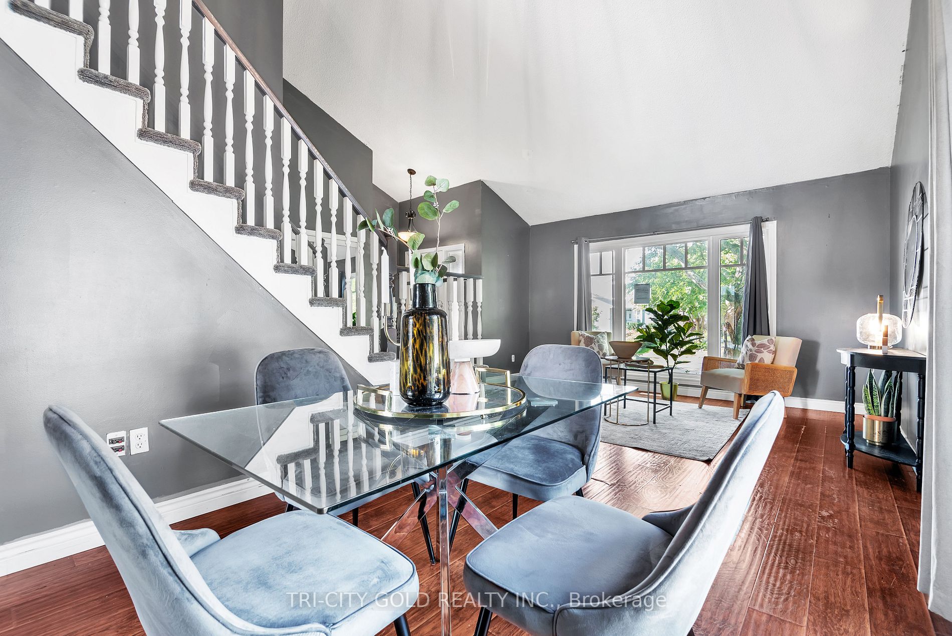 69 Dalton Cres