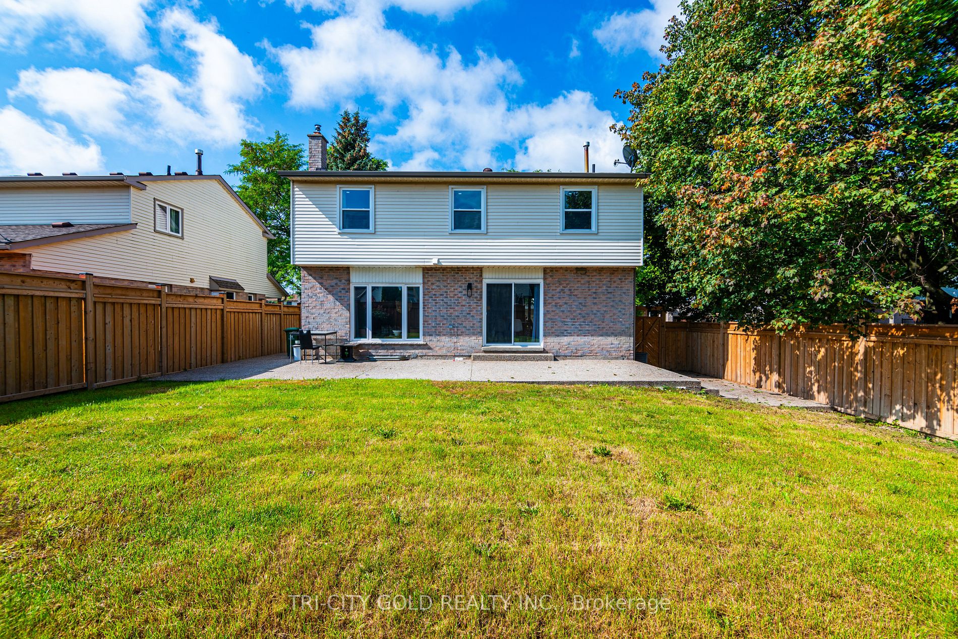 69 Dalton Cres