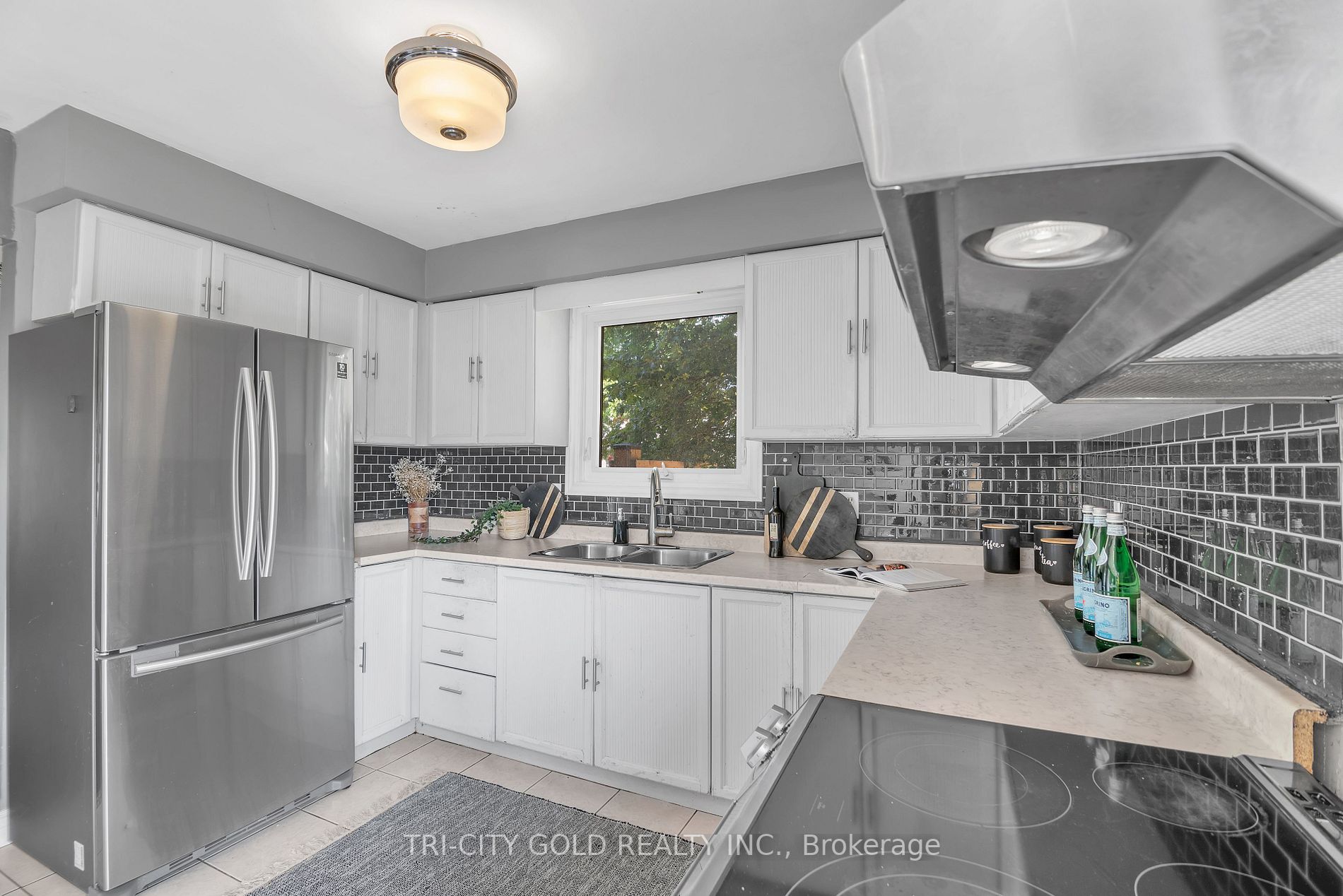 69 Dalton Cres