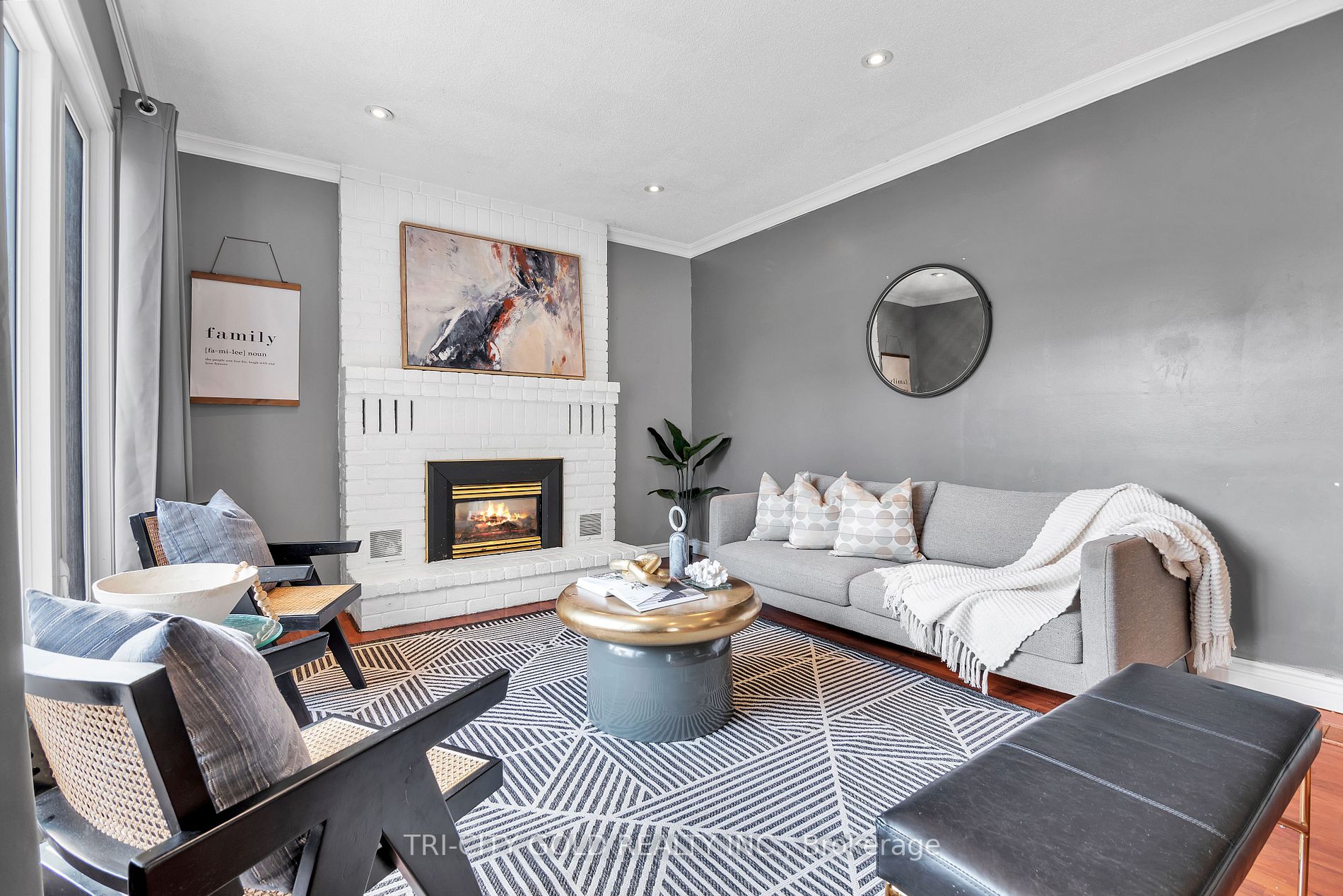 69 Dalton Cres