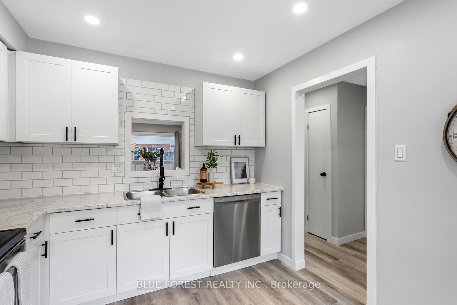 626 Wharncliffe Rd S, #35