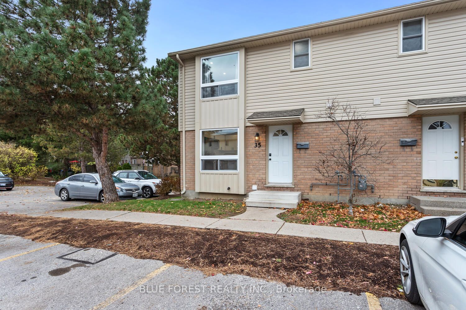 626 Wharncliffe Rd S, #35