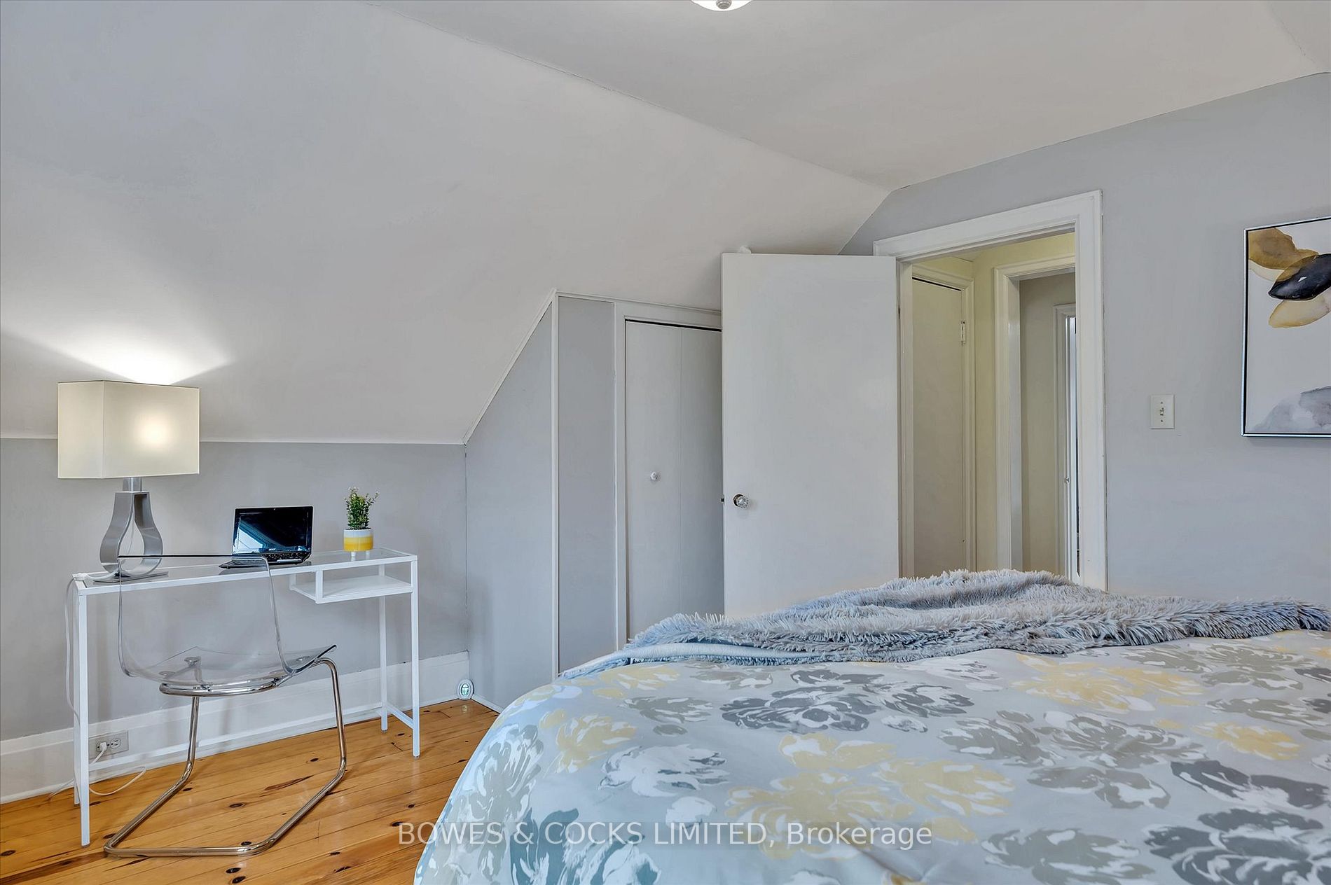 266 Mark St