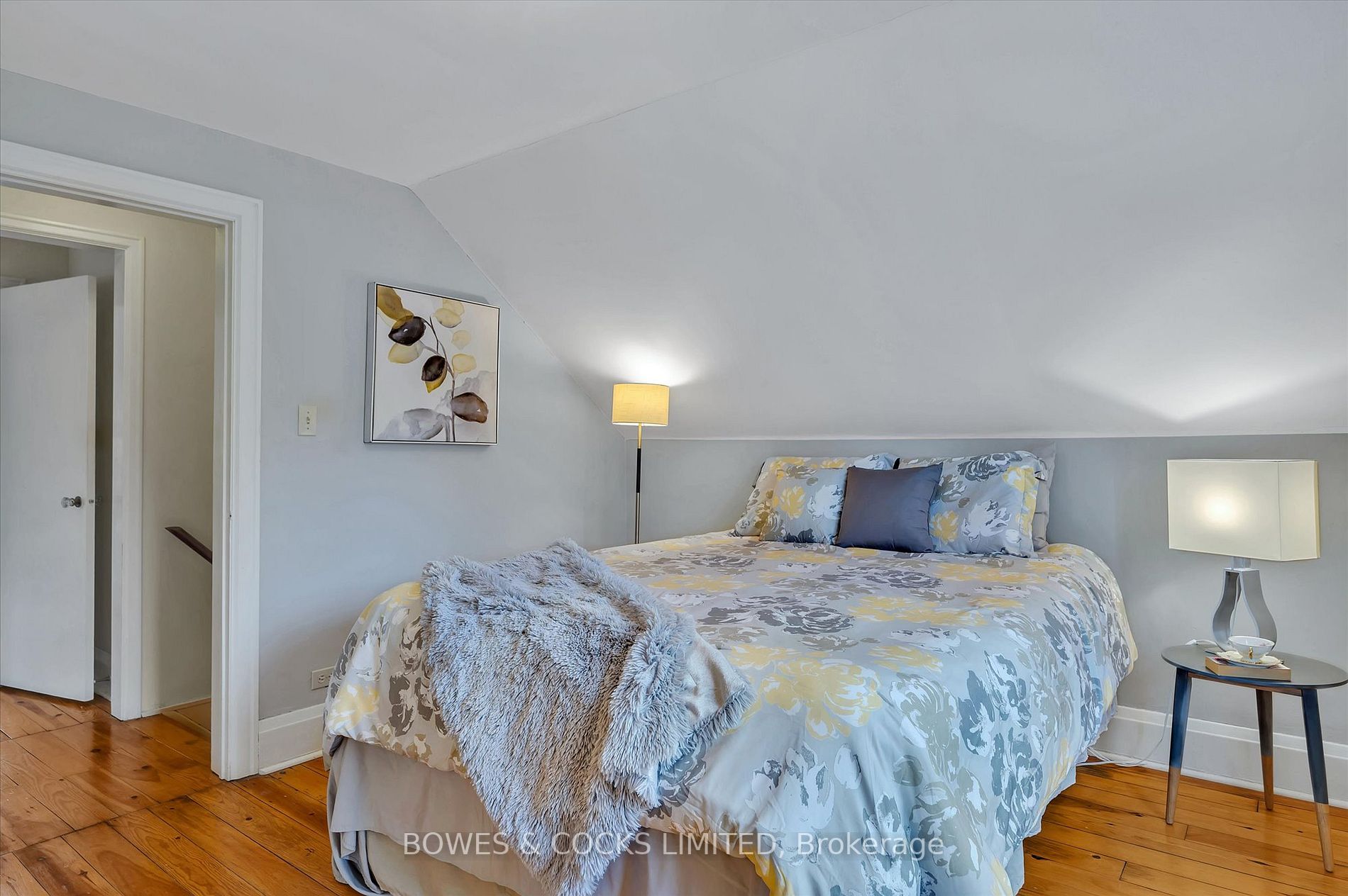 266 Mark St
