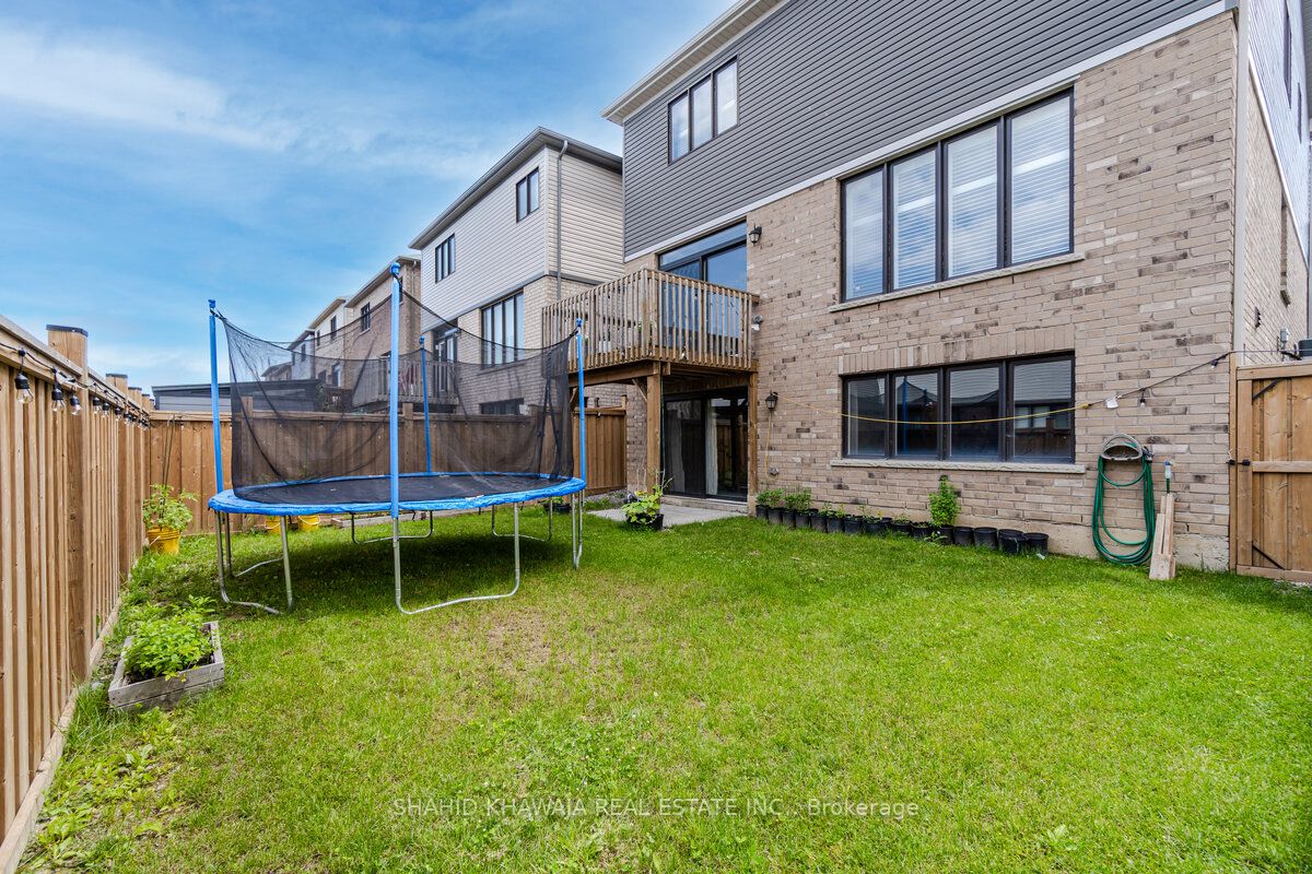 94 Pagebrook Cres
