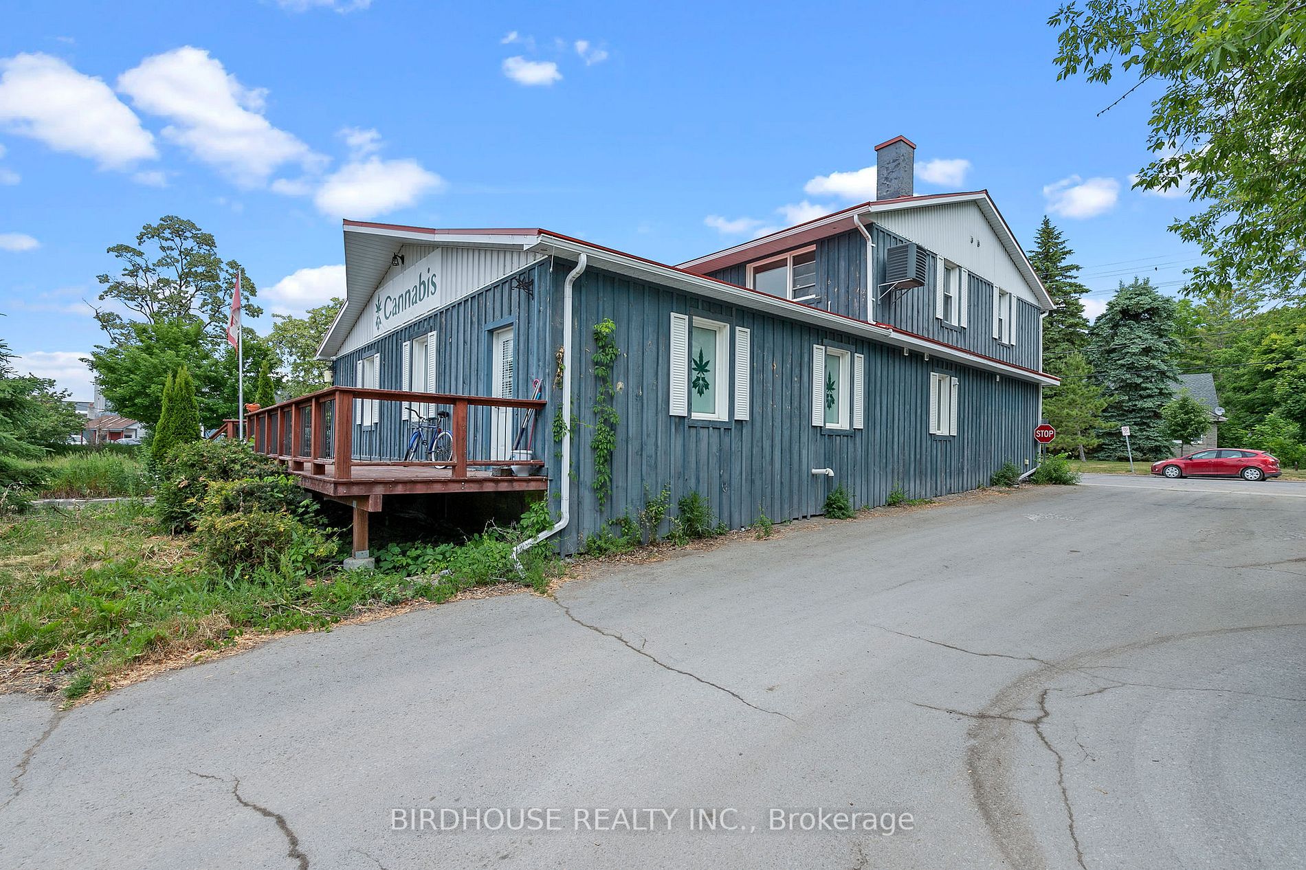 14 Francis St E