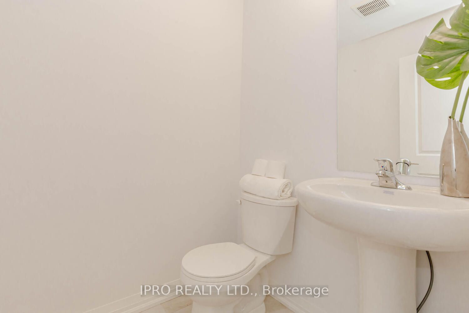 4552 Portage Rd, #73