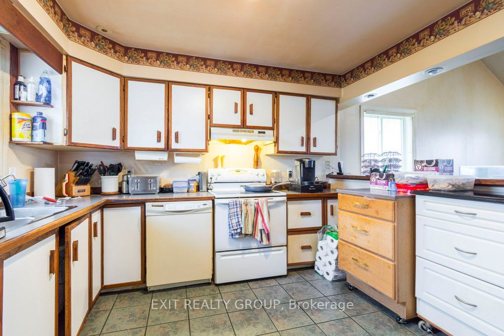 20 Glen Ross Rd