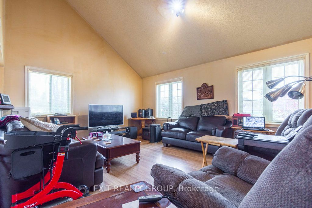 20 Glen Ross Rd