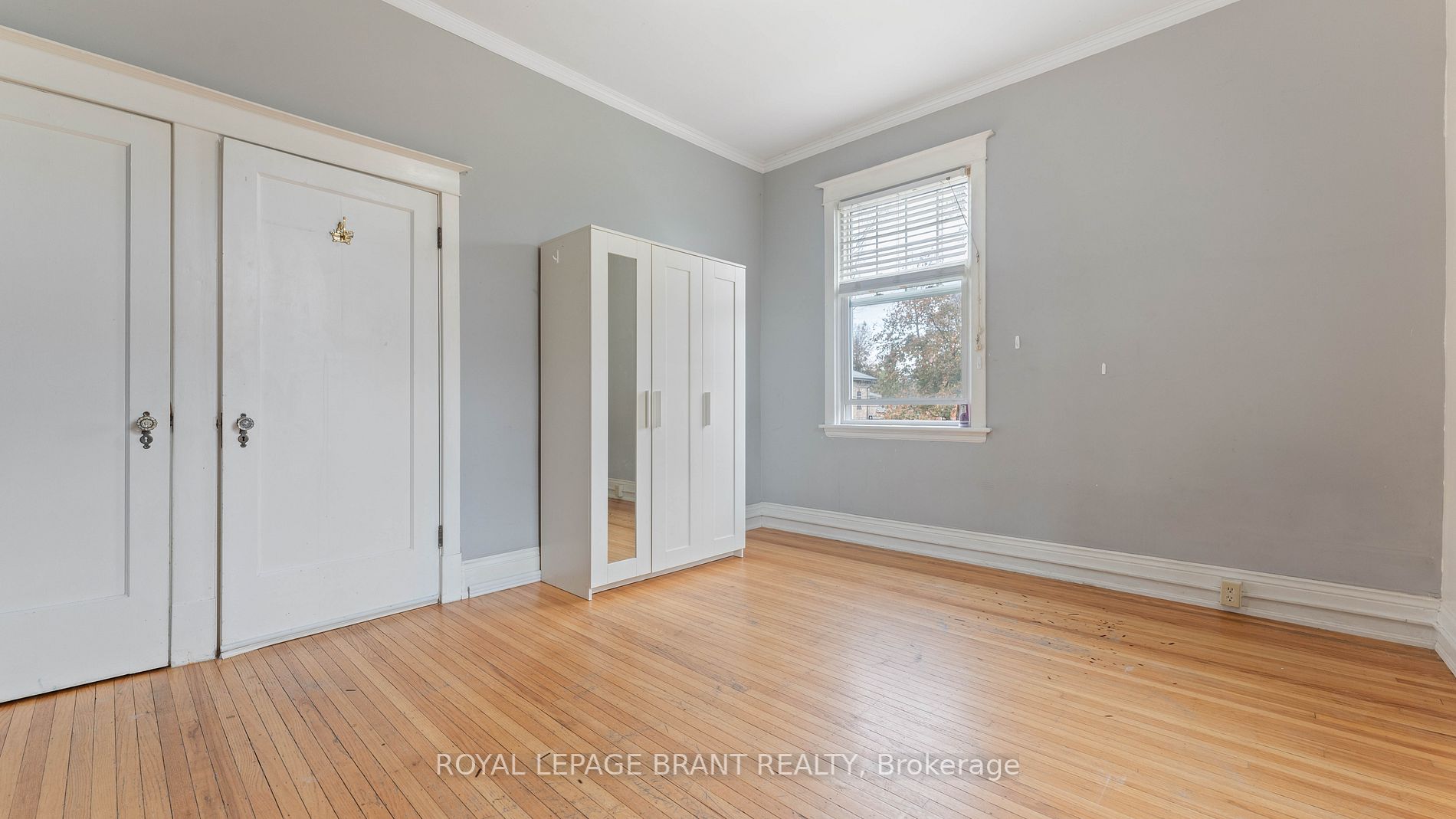 54 Dufferin Ave, ##3