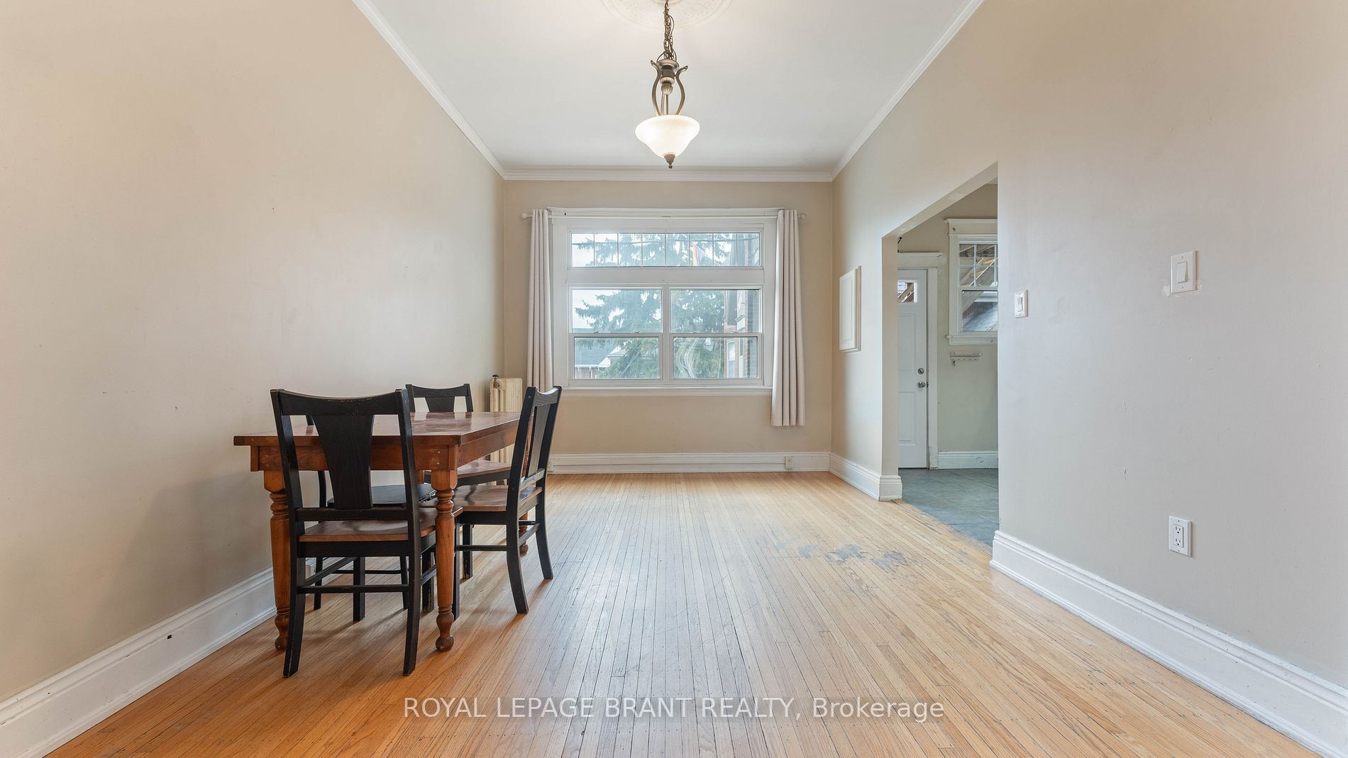 54 Dufferin Ave, ##3