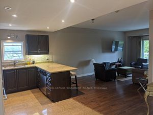 6928 Ailanthus Ave, #205