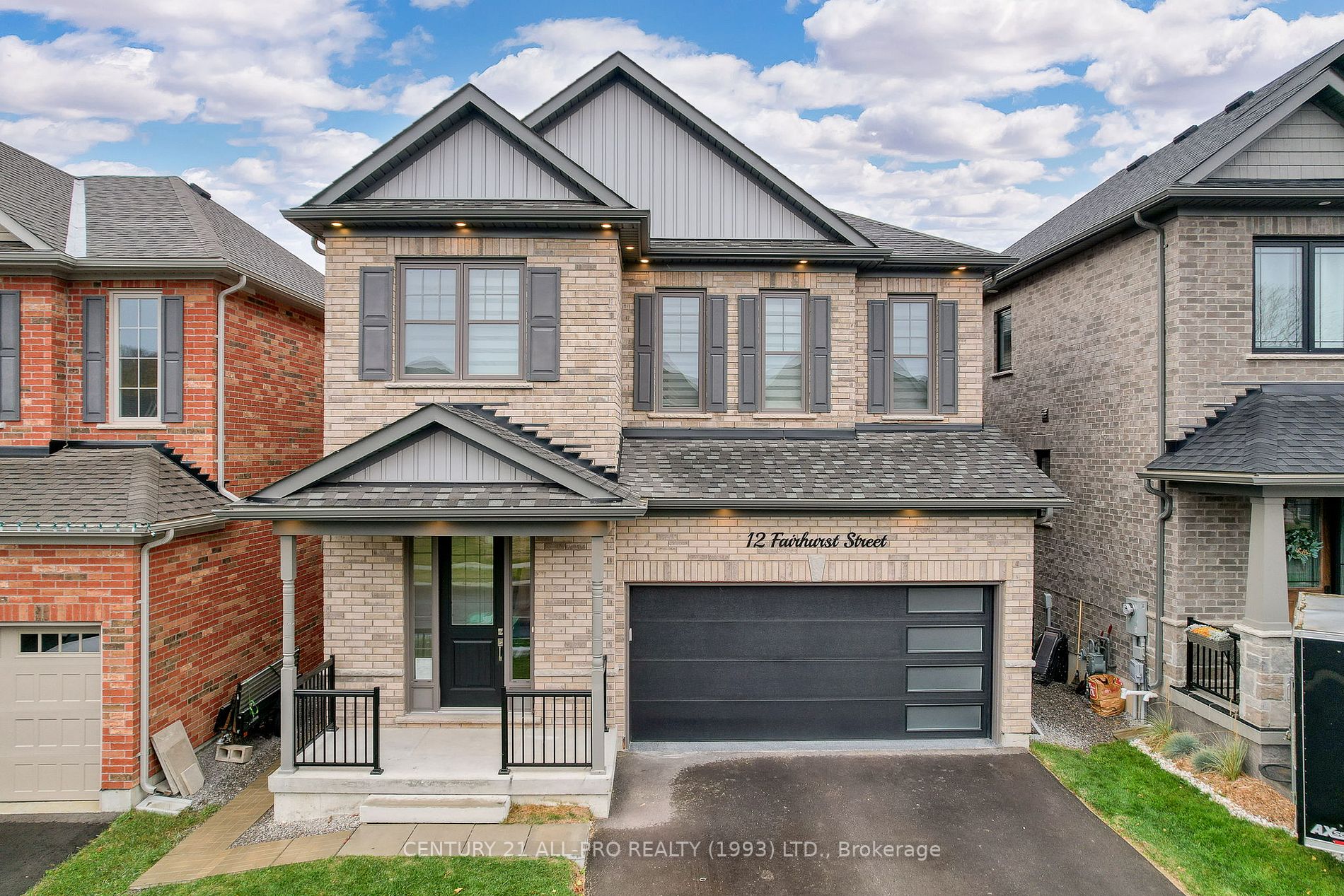 12 Fairhurst St