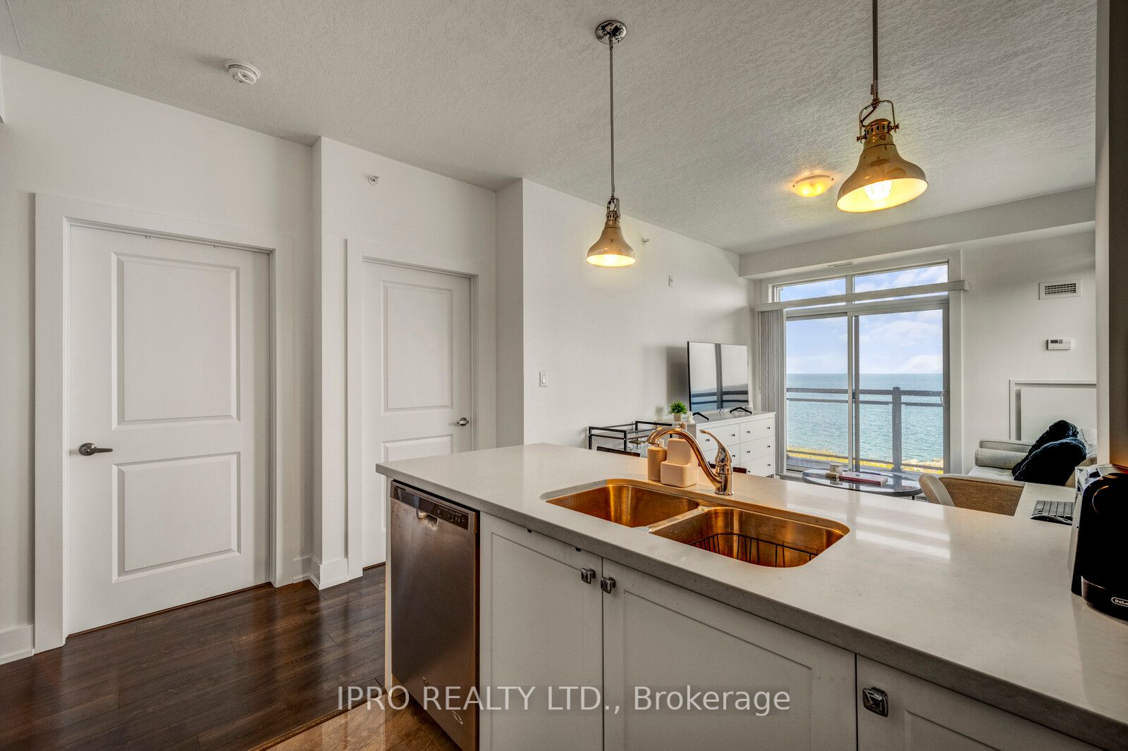 35 Southshore Cres, #309