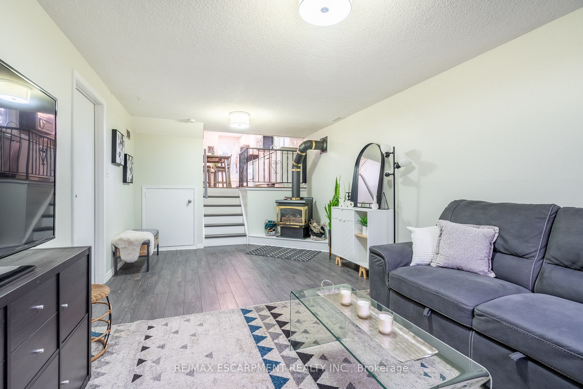 500 Parkview Cres