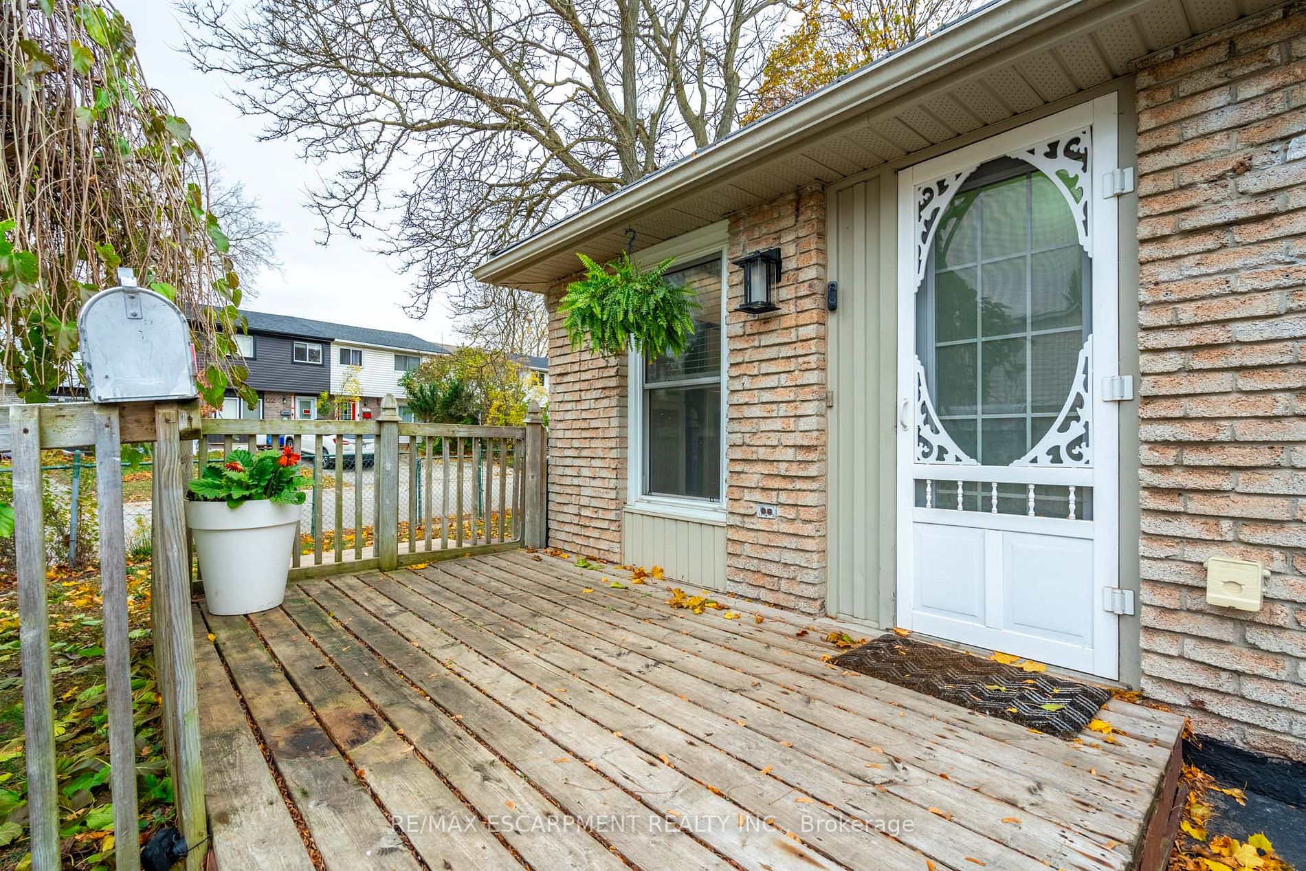 500 Parkview Cres