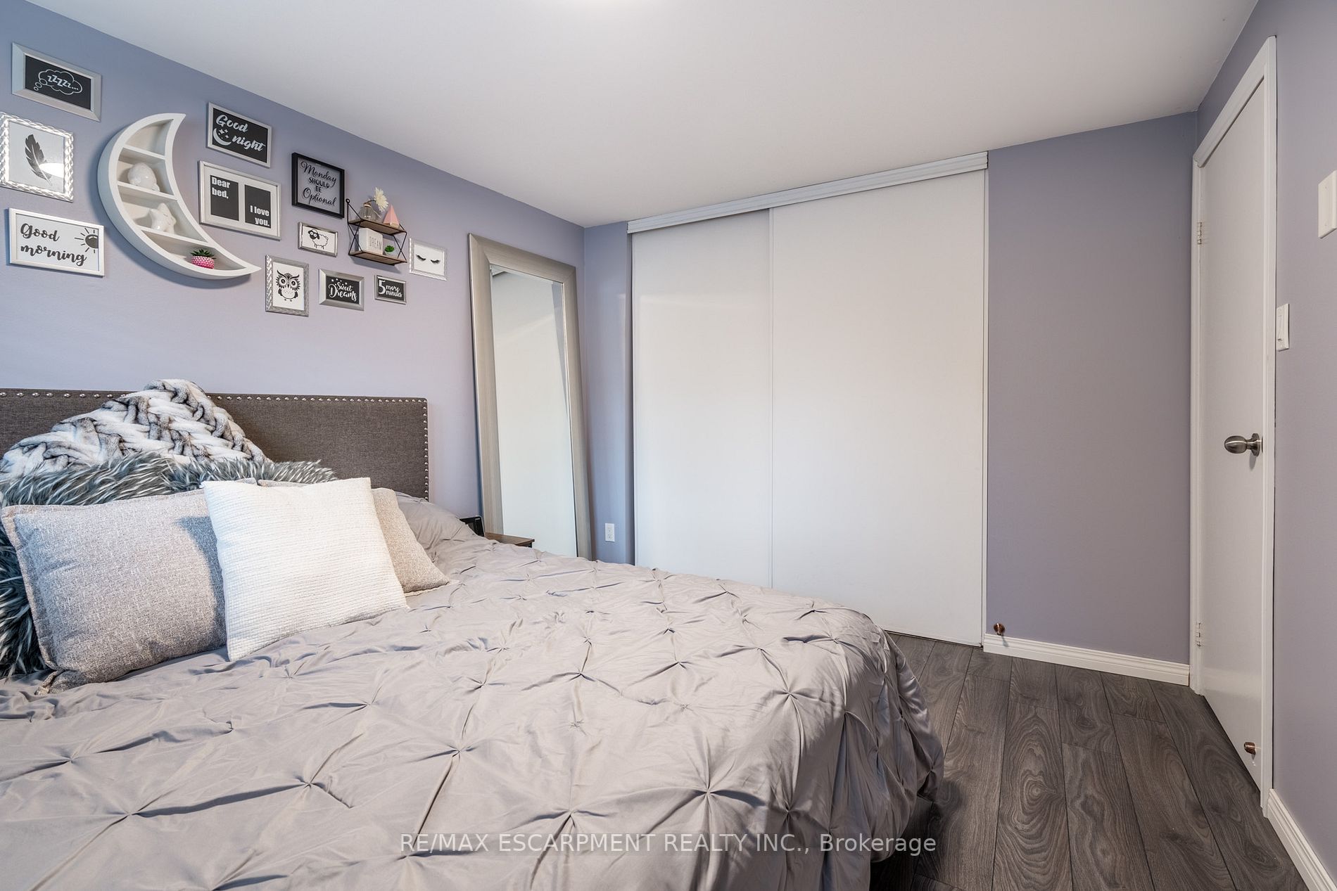 500 Parkview Cres