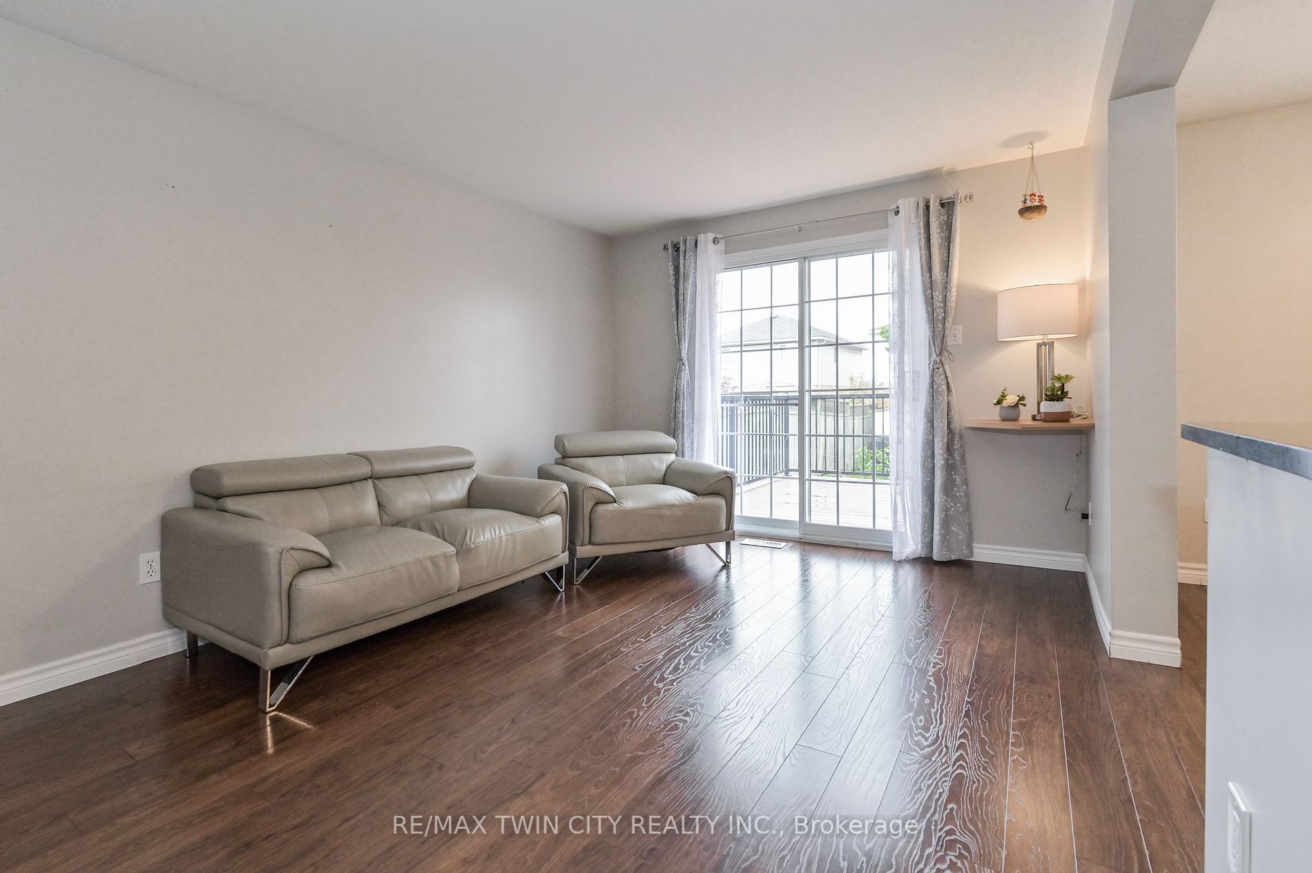 226 Grey Fox Dr