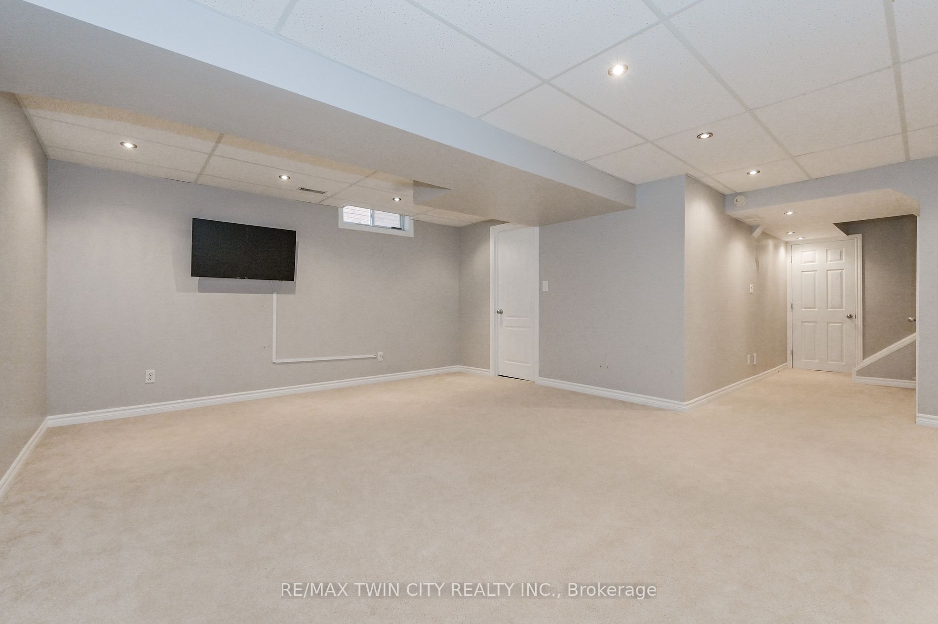 226 Grey Fox Dr