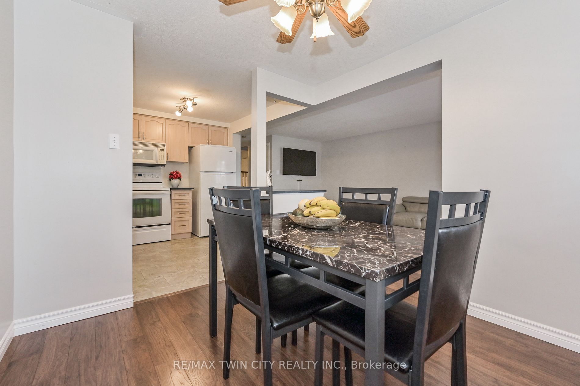 226 Grey Fox Dr
