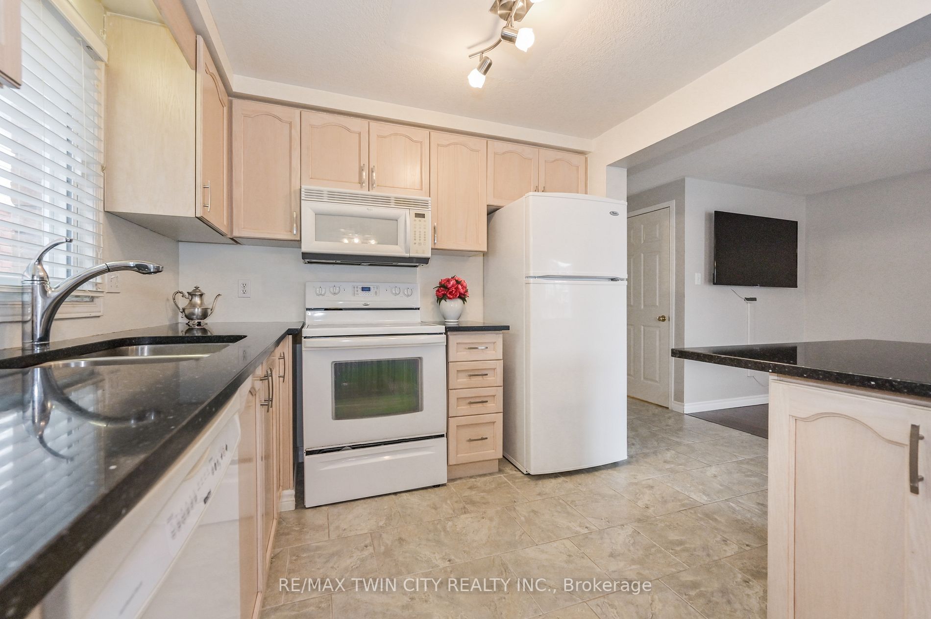 226 Grey Fox Dr