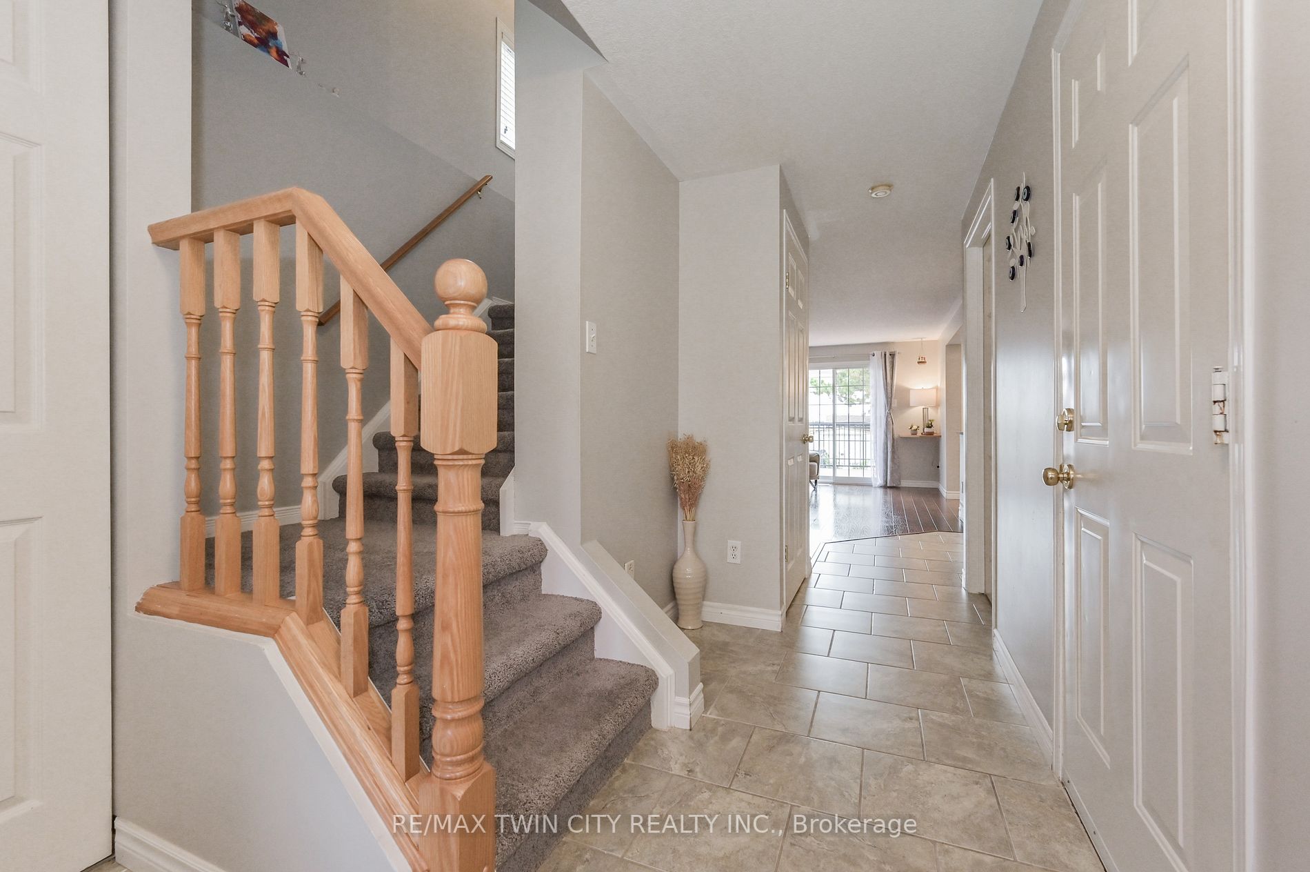 226 Grey Fox Dr