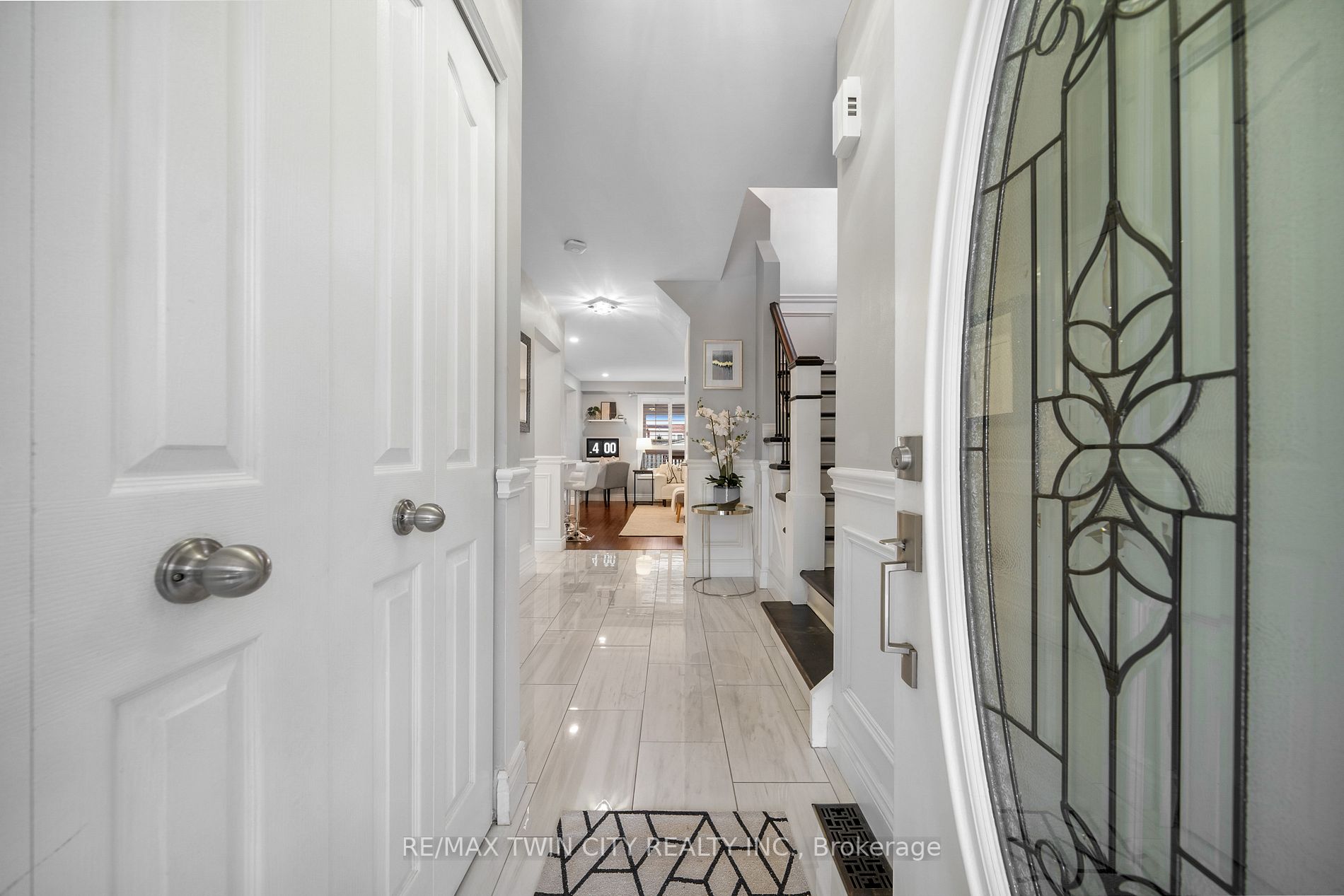 274 Huck Cres