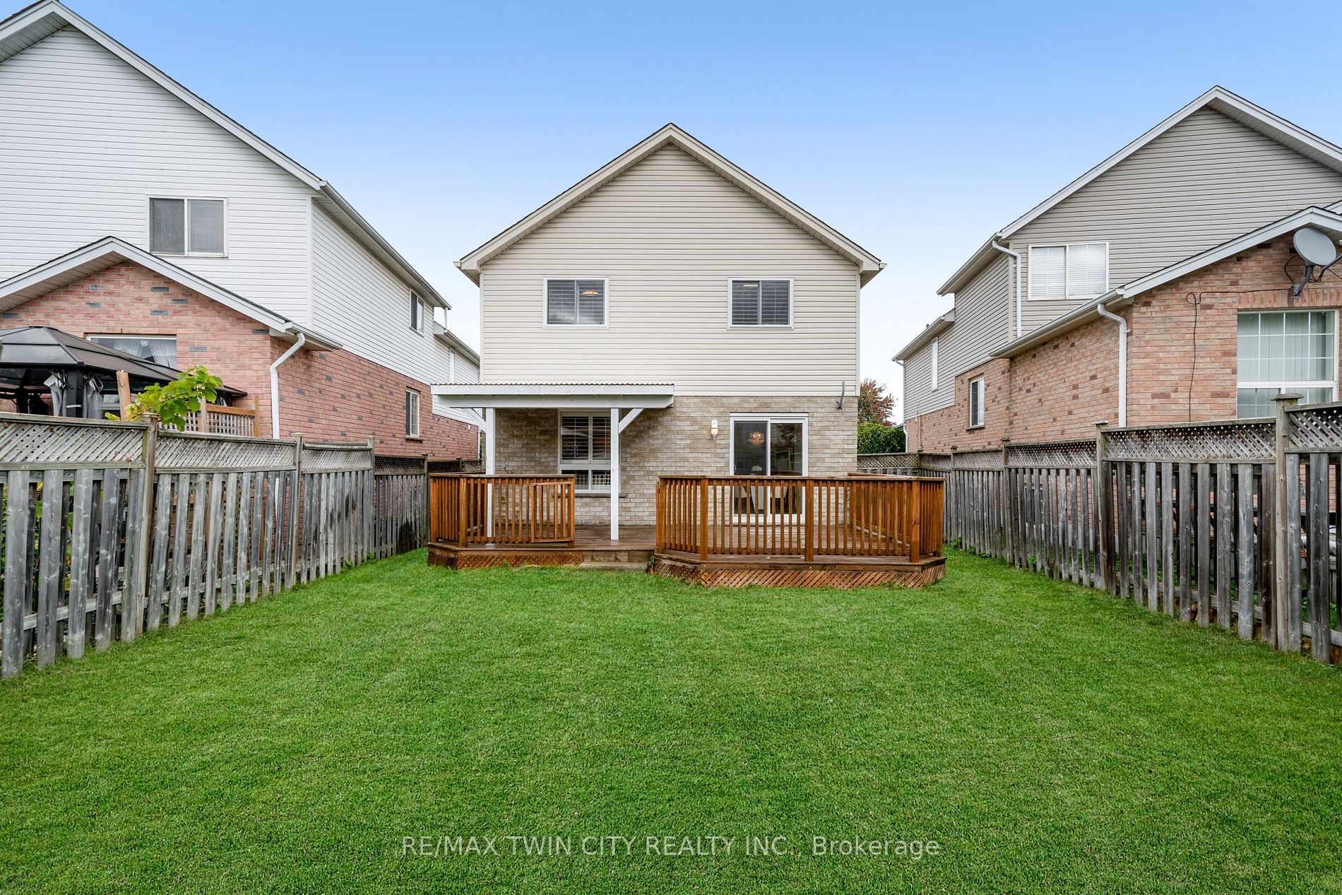 274 Huck Cres