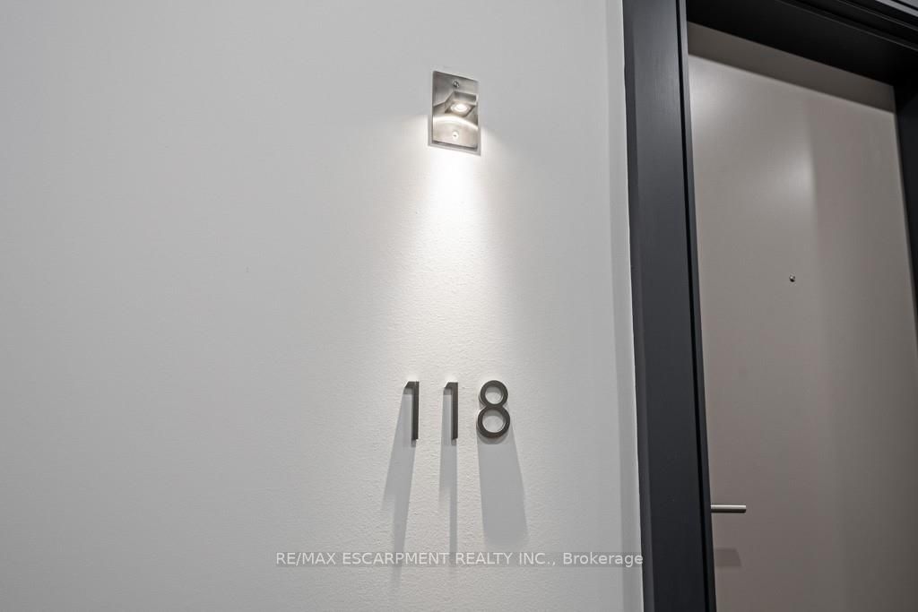 16 Concord Pl S, #118
