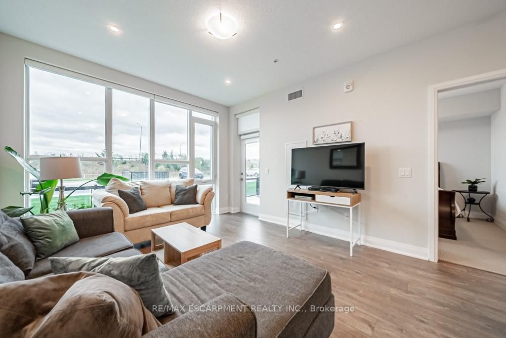 16 Concord Pl S, #118