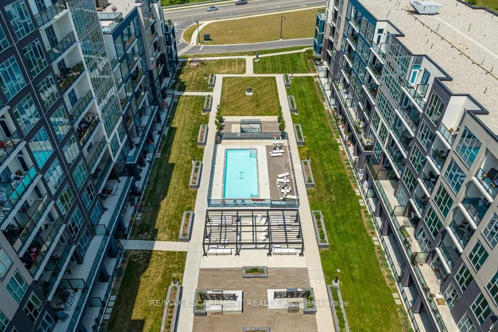 16 Concord Pl S, #118